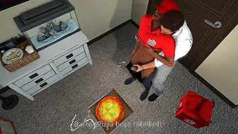 Delivery man and the thief