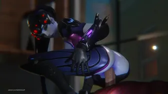Widowmaker is enjoying a juicy one!