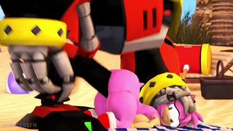 Omega smashing Amy in the beach (sound)