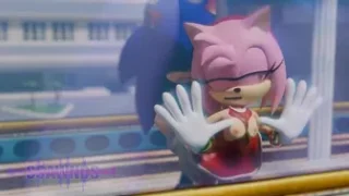 Sonic fuck Amy against glass